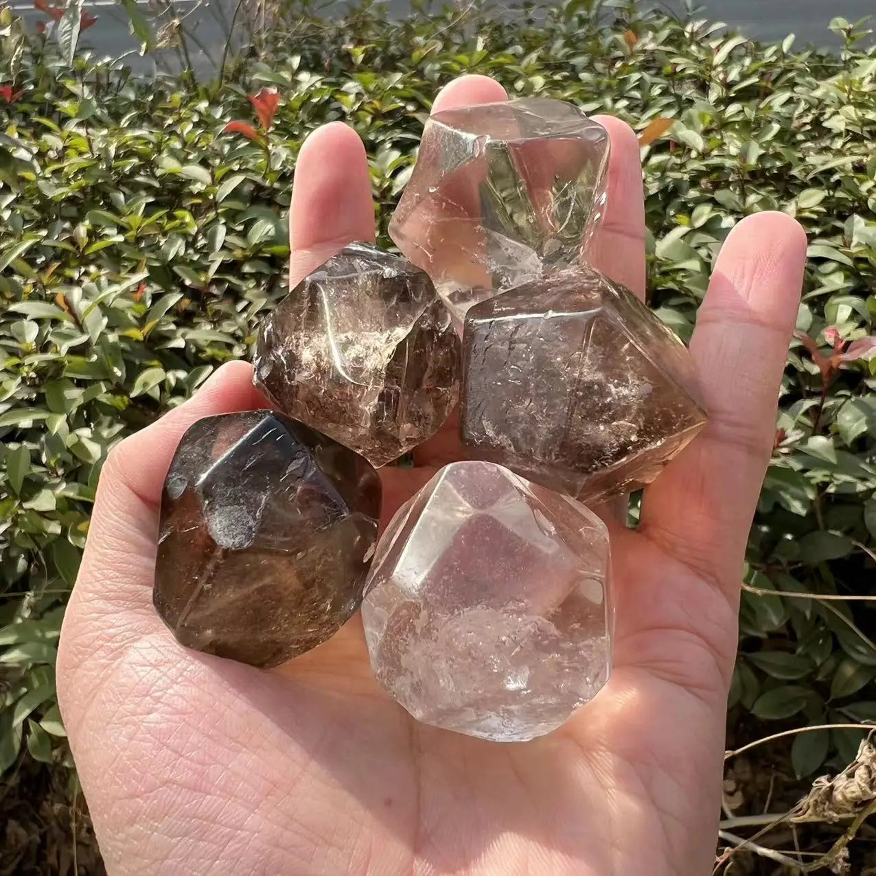 Wholesale Natural Tumbled Crystals Reiki Gemstone Smoky Quartz Crystal Polyhedron for Home Decoration