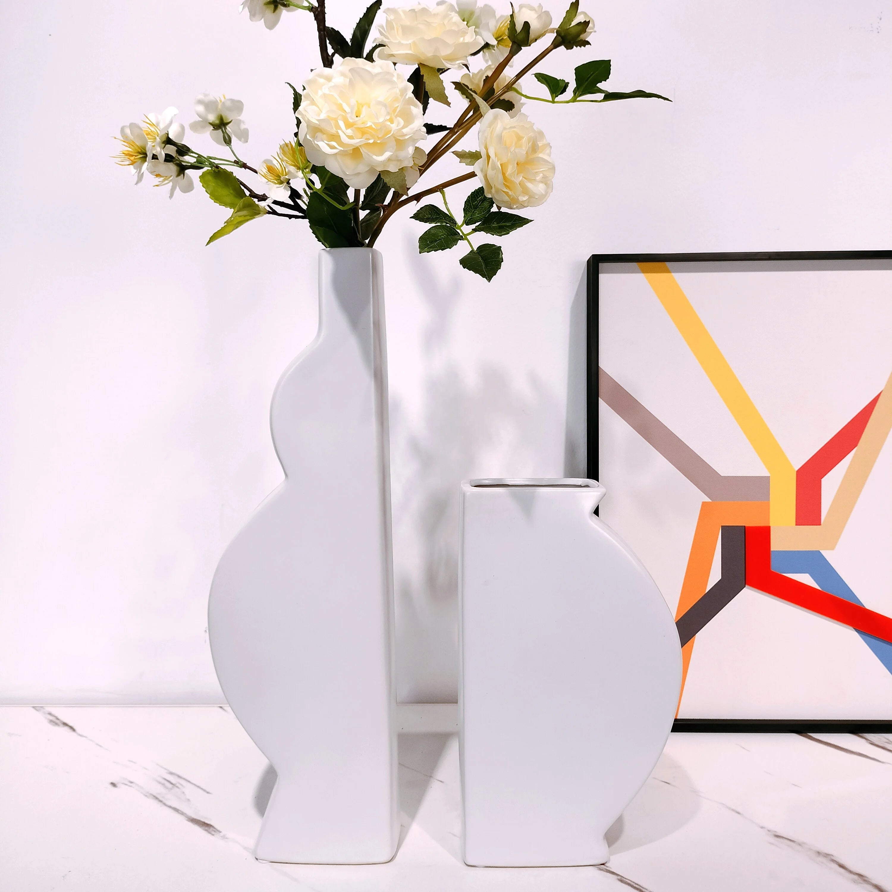Factory Yalang Home White Contemporary Floor Vase Custom Jewelry Elegant Home Decoration Center Piece