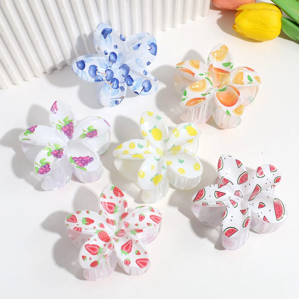 Wholesale Fashionable Fruit and Flower Clippers for Women Plastic Alloy Handmade Back of the Head Styling Clippers