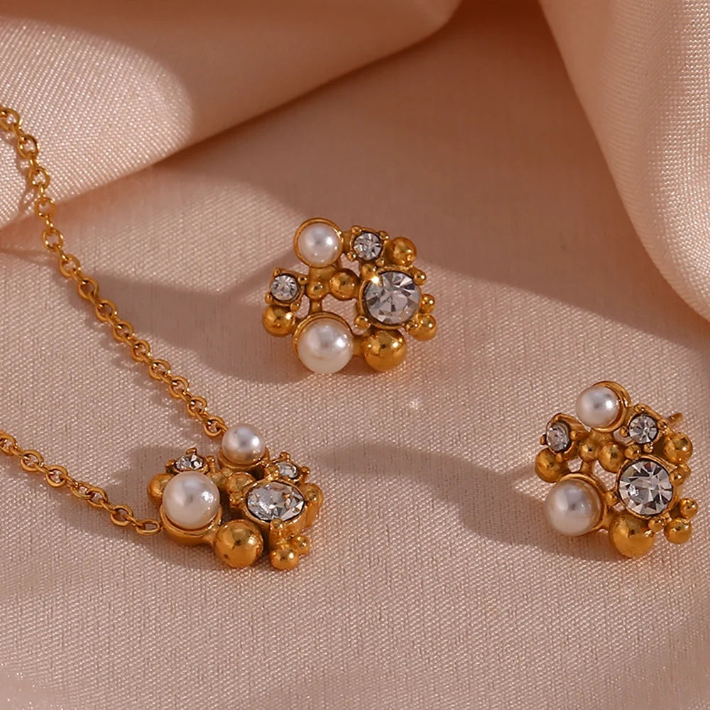 Dreamshow Dainty Flower Shape 18K Gold Plated Pendant Necklace and Stud Earring Set Zircon & Pearl Stud Earring