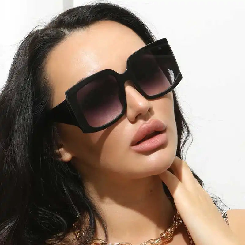 European American Luxury Oversize Square Sunglasses for Men and Women Color UV400 Lenses PC Frame Material OEM Brand SMP2839