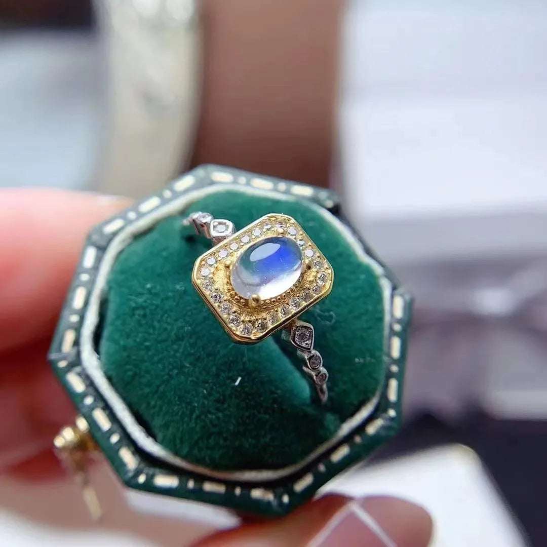 Wholesale Ladies 925 Silver Wedding and Engagement Rings Natural Blue Moonlight Gemstone with Oval Cut Diamond for Parties