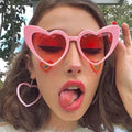 Lbashades 2025 New Fashion love Sunglasses Women Gradient Color Heart-shaped Sunglasses
