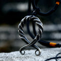SS8-1004P New Creative Design Viking Cross 316L Stainless Steel Octopus Squid Pendant Necklace for Men  Simple Jewelry Wholesale
