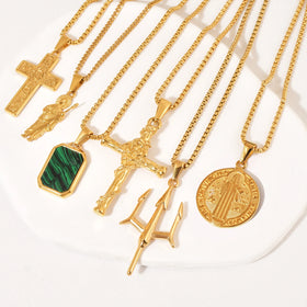 Waterproof Hiphop Custom Jewelry 18k Gold Plated Customized logo Pendant Iced Out Diamond Cross Pendant Men trident Necklace