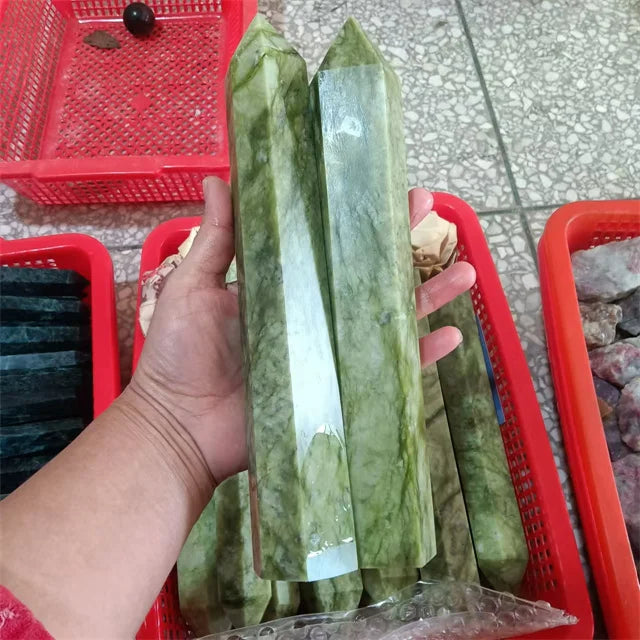 New Arrivals Big Size 15-25cm Crystal Quartz Points Wand Natur Green Xiuyan Jade Crystals Healing Towers for Decor MegaBDM