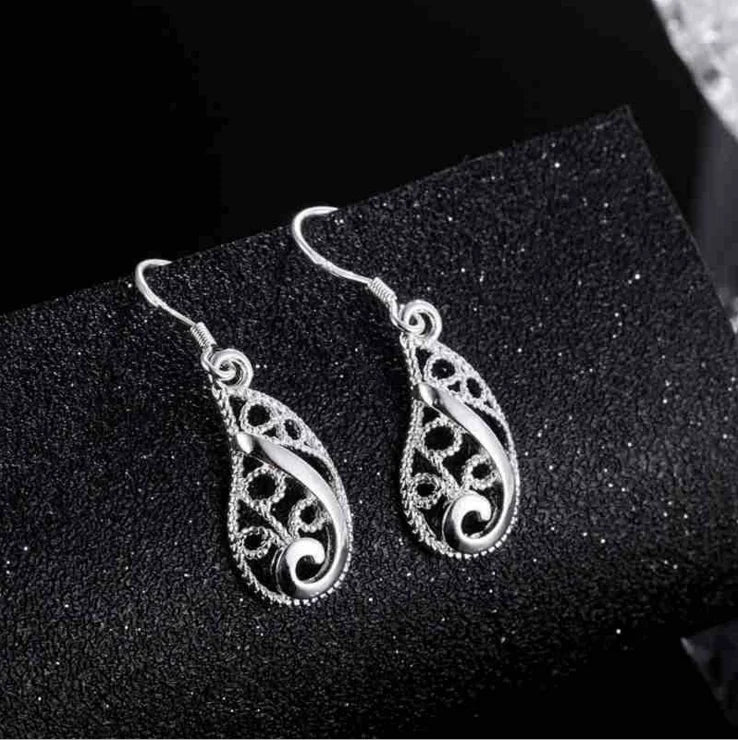 Customization Fashion Earrings for Women Hollow Flower Drop Day Heart Stud Earrings