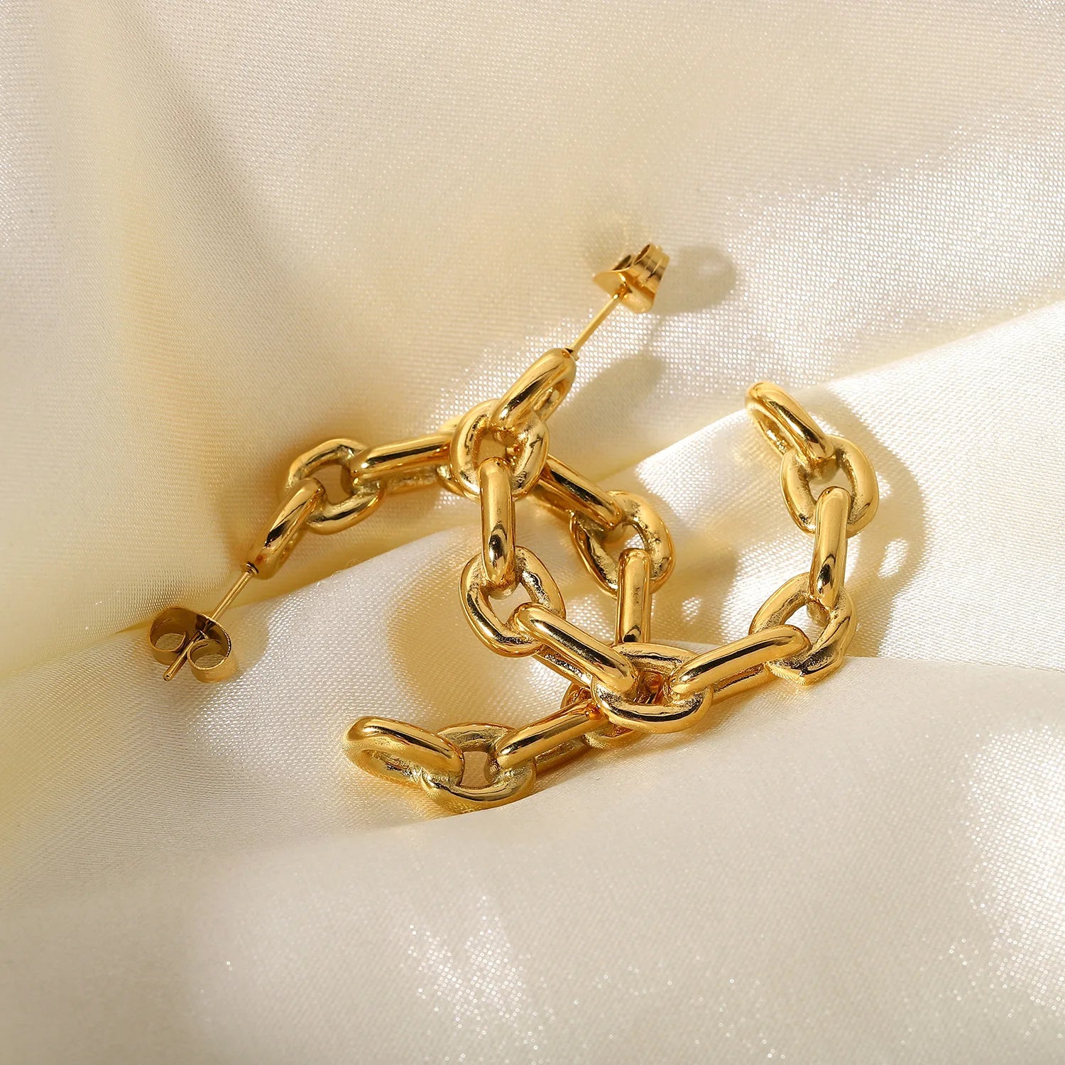 New Arrival Fashion 18k Gold Plated Stainless Steel Earrings Ladies Earrings Designs Pictures Designs for Party Girls