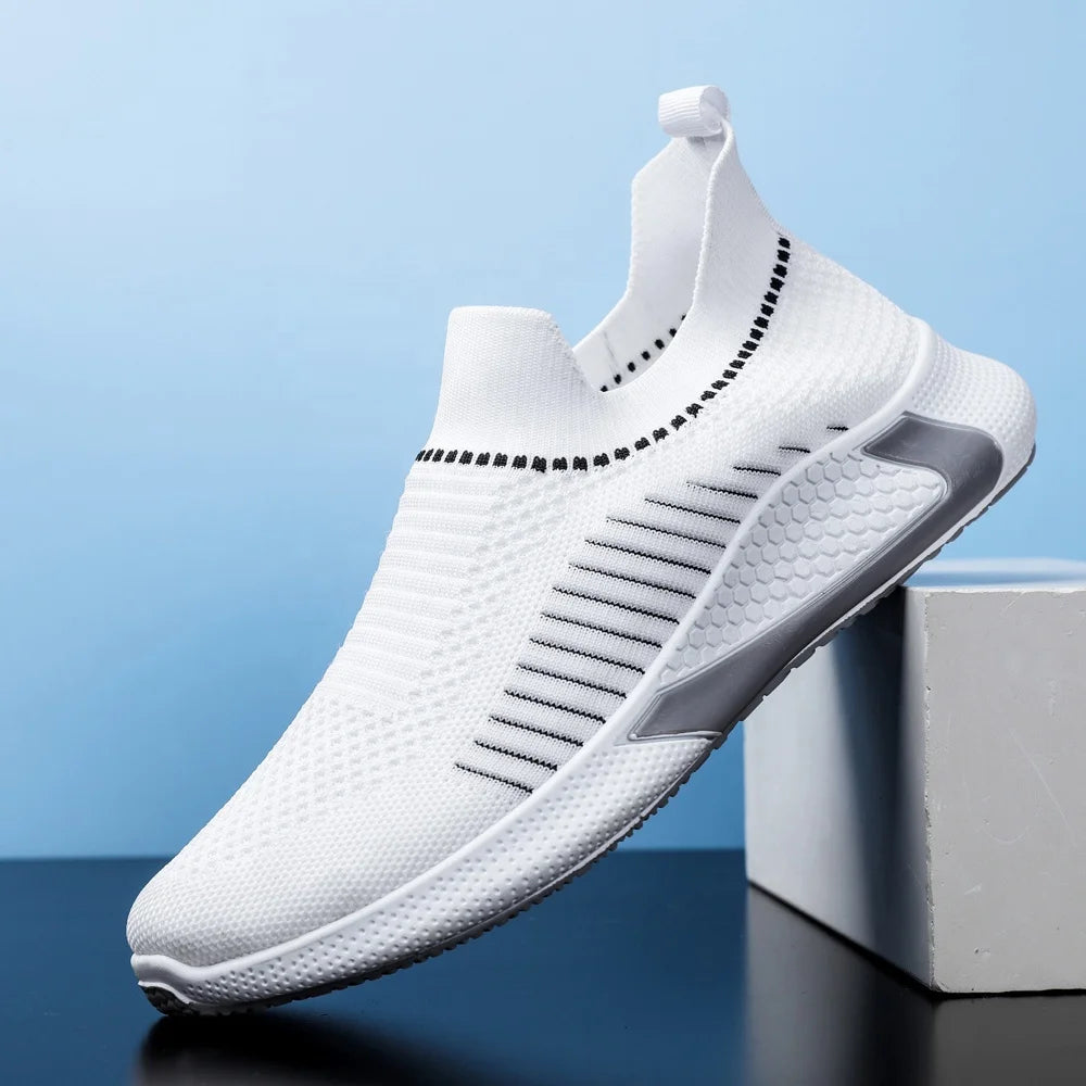 Fly Knitted Sport Shoes Breathable slip on Mens Shoes for Leisure Sneakers Casual Shoes