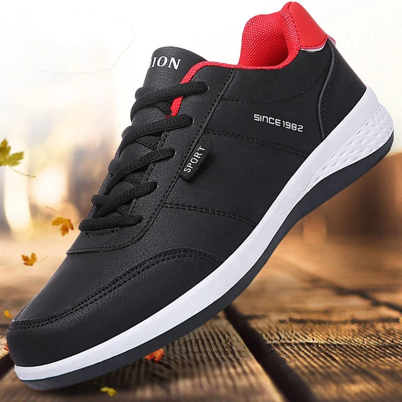 Wholesale Men Hot Sale Casual Sport Shoes Made of Leather Fashion Running Shoes