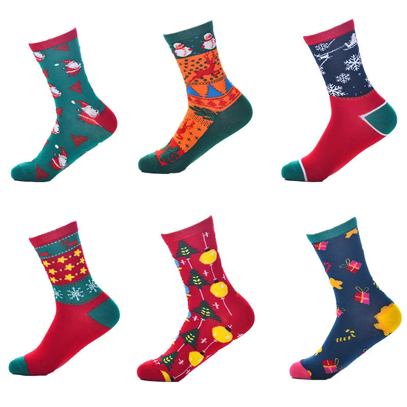 XIANGHUI Wholesale Can Custom logo Cartoon Medium Tube Christmas Socks Cotton Trendy Socks Women's Hosiery