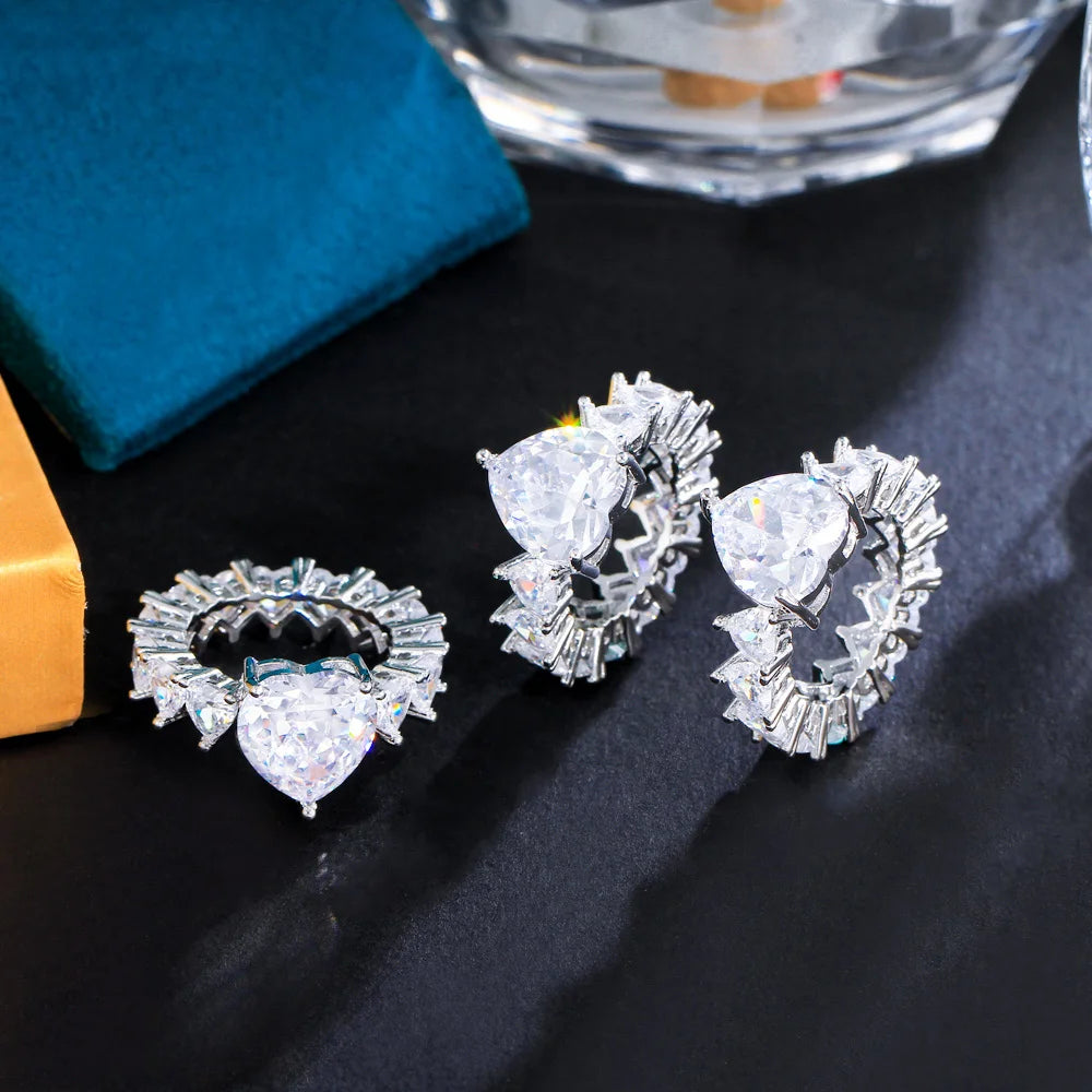 Super Shiny White Cubi Zirconia Engagement Wedding Big Love Heart Ring for Women Accessories