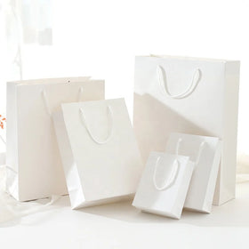 Ready to Ship Customised White Cardboard Paper Gift Bags Rectangle Thick Kraft-Laminated and Digital Printed