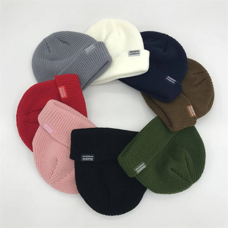 Customizable Winter Fisherman Fashion Beanie Hat with 3D Embroidery Dot Pattern Low MOQ Custom Logo-Similar Color Labels