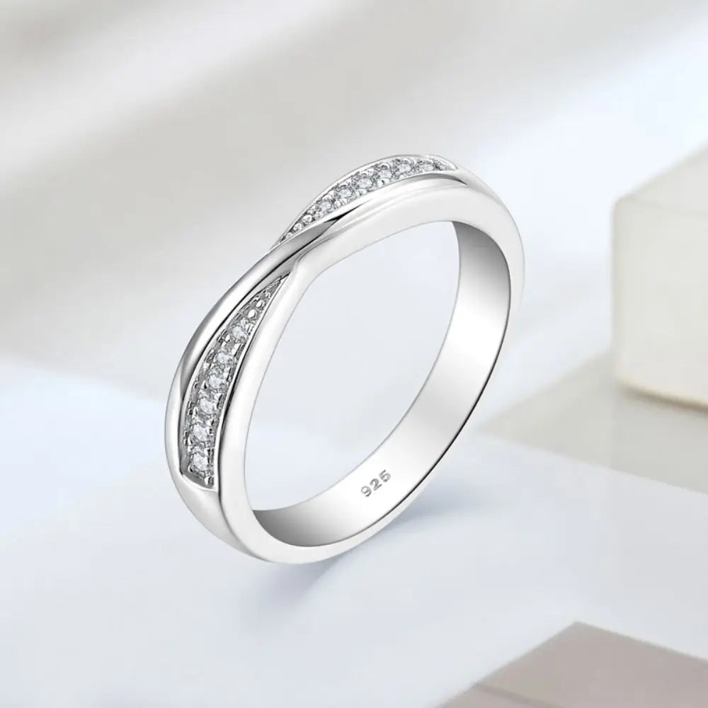 Wholesale 925 Sterling Silver Micro-Inlaid Cross Ring with Shiny Zircon Delicate Diamond Fine Jewelry for Women's Weddings