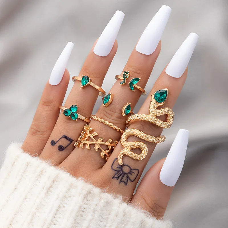 7Pcs/set Bohemian Retro Simple Chain Green Butterfly Set Ring Women Vintage Link Snake Decor Finger Ring Set