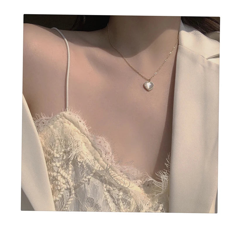 Fashion Heart Pendant Necklace Cat's Eye Stone Clavicle Chain for Women Jewelry Wholesale