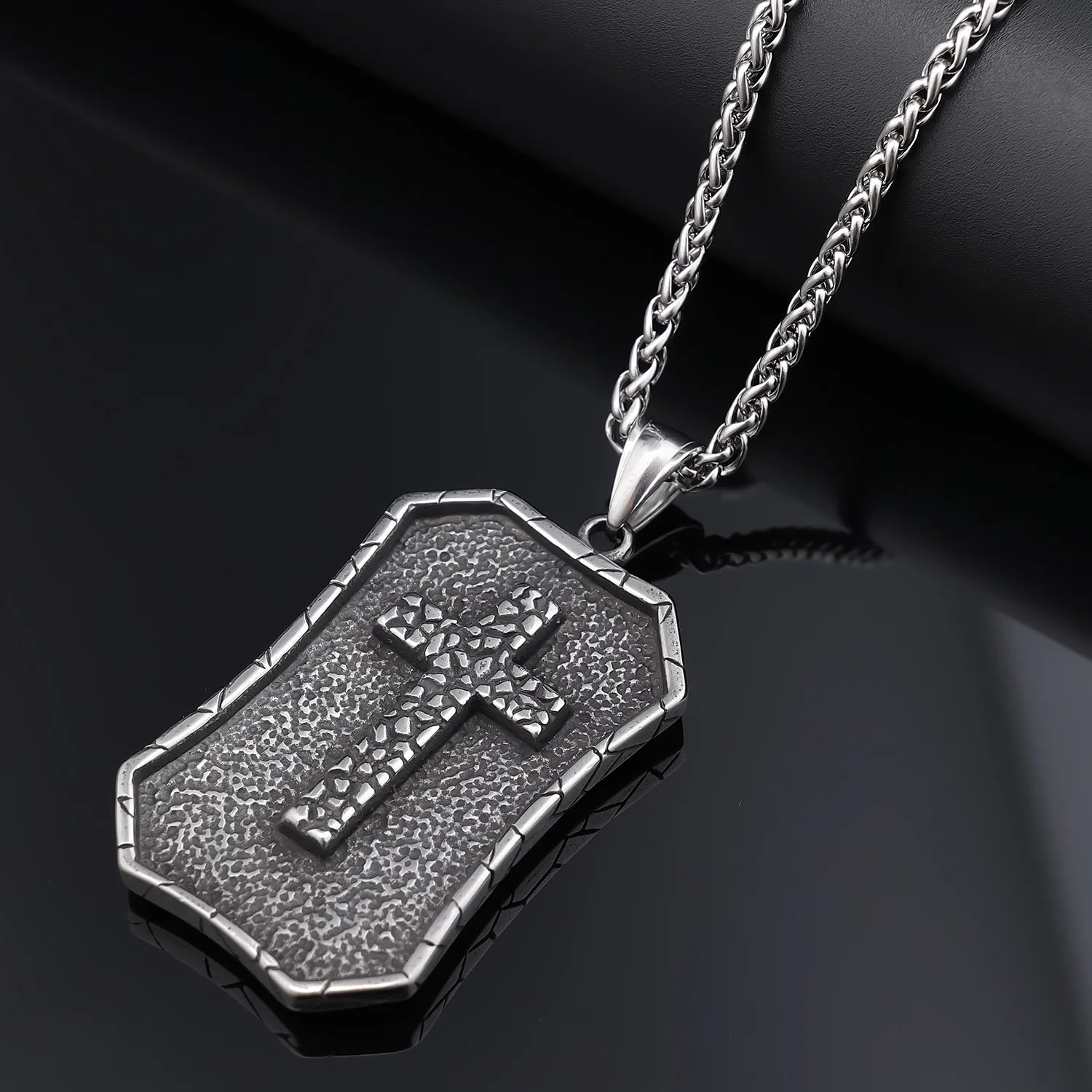 Hot Selling Retro Hip Hop Trendy Punk Male Personality Trendy Big Cross Shield Non Fading Pendant Necklace