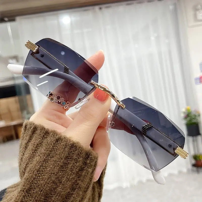 2025 Trending High End Metal Sunglasses for Women Men Fashion Designer UV400 Rimless Square Frames Shade Sunglasses