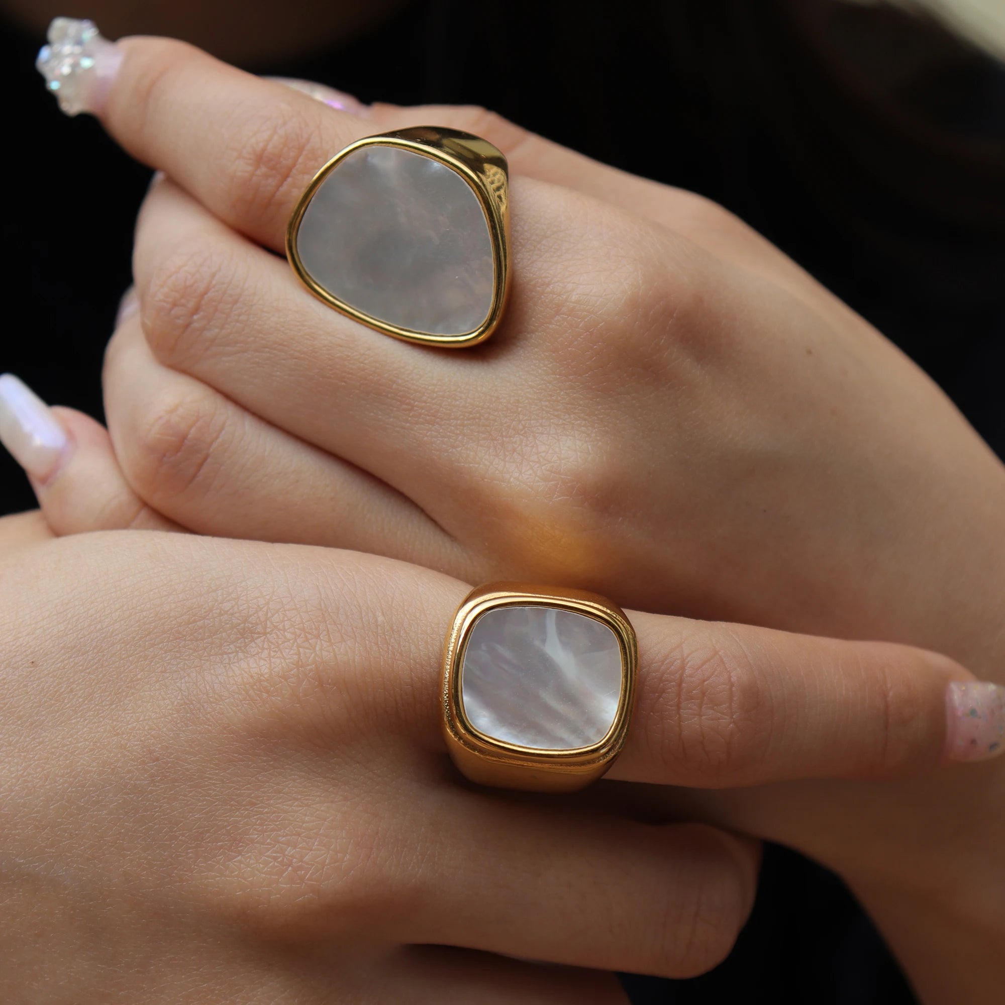 Chris April Fashion Luxury PVD Gold Plated 316L Stainless Steel Exaggeration Square Natural Shell Lazuli Ring