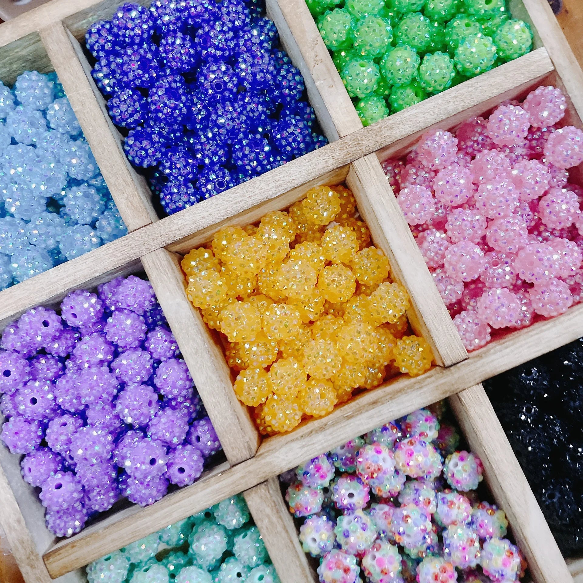2025 Crystal Wholesale Colorful Resin Rhinestone Acrylic Beads Disco Round Ball for Jewelry Making