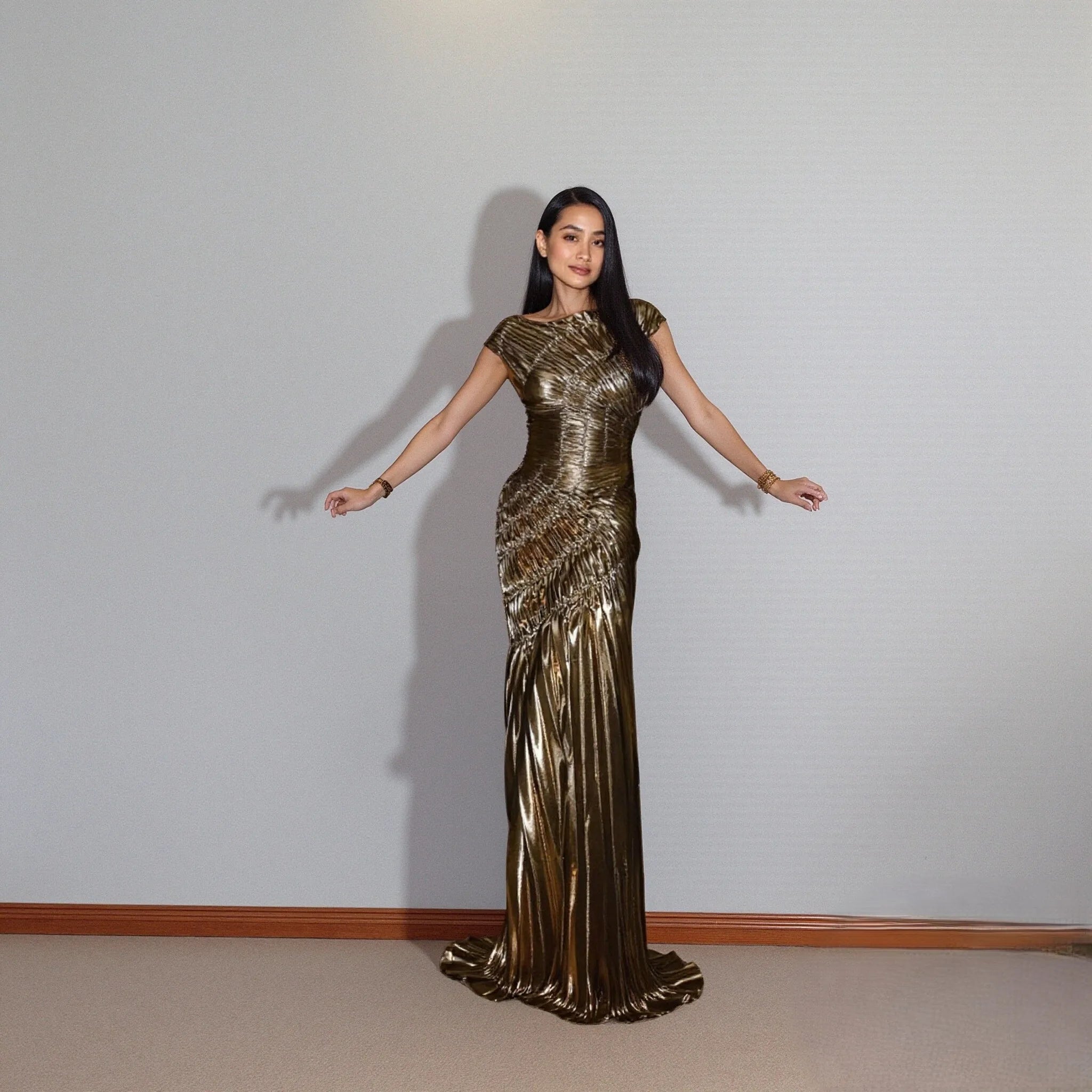 Best Selling Pleated Golden Sleeveless Summer Hot Stamping Maxi Evening Casual Women Party Dress