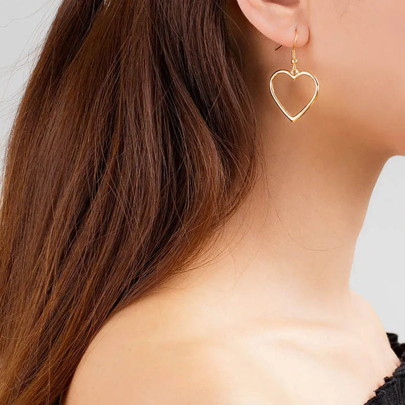 Wholesale Fashion Dangling Heart Earrings