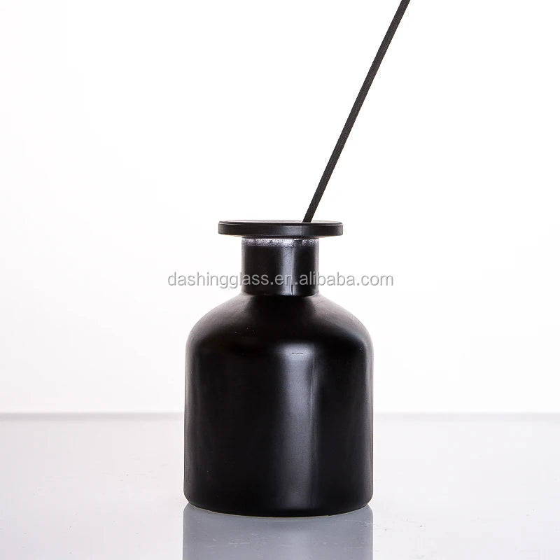 Empty 150ml Matte Black Glass Diffuser Bottle Essential Oil Diffuser Bottle