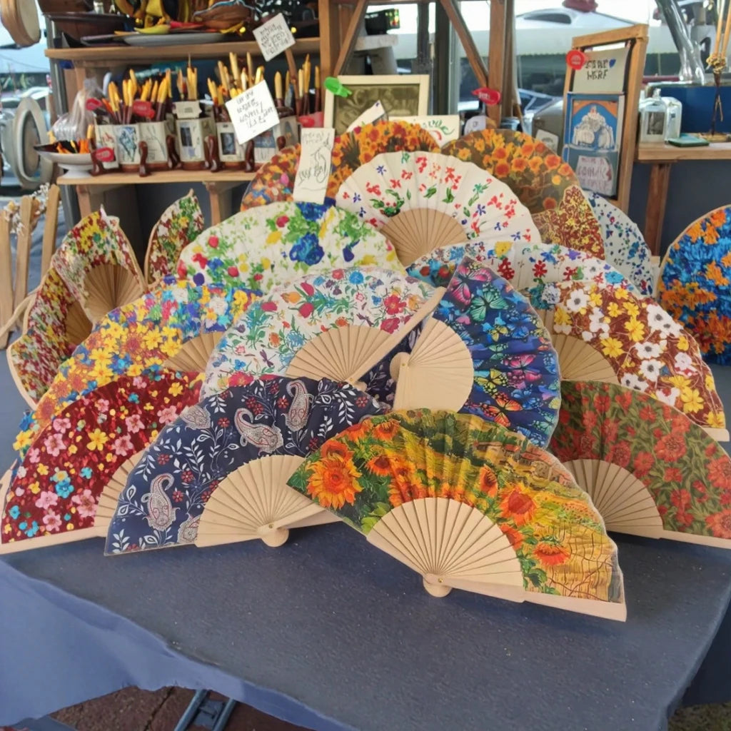 FAREA 23cm Wholesale  Handmade Colorful Pattern 18pcs-Handles New Arrival Customation Promotion Wood Fan  Activity Decorations