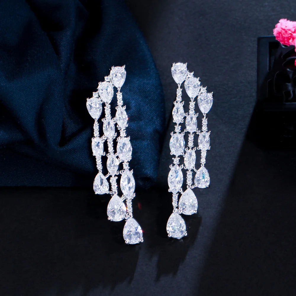 Ins Style Earring Women Symmetrical Shiny Cubic Zircon Drop Earrings Tassel Shape Wedding Bridal Party Costume Trending Jewelry