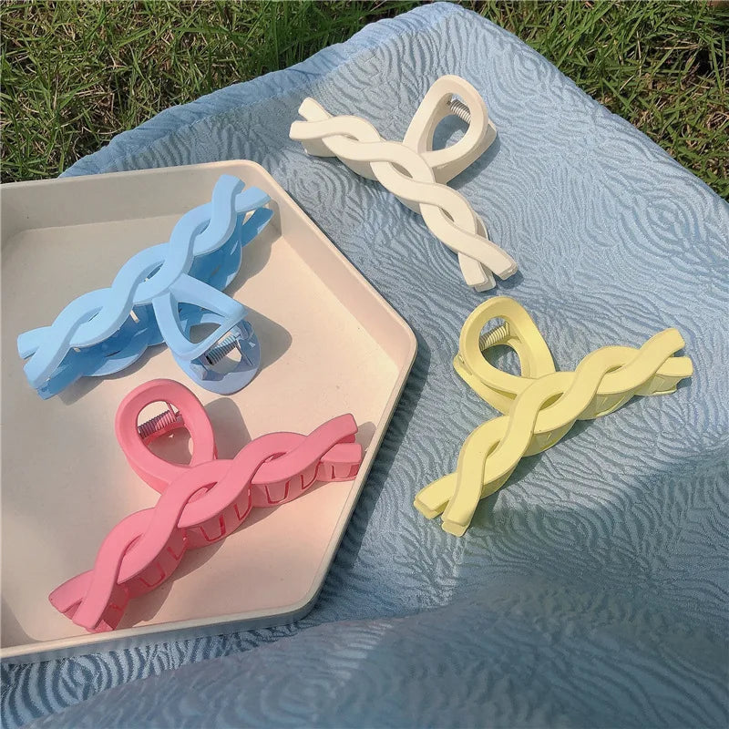 Hot Sale Korean Acrylic Frosted Shark Clip High Quality Summer Headdress with Macaron Design Claw Hair Clip Girls 11cm Daily Use