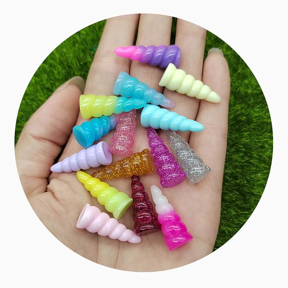 New Arrive Colorful Glitter Unicorn Horn Flatback Resin Cabochons Embellishments for DIY Party Favor Decoration Crafts