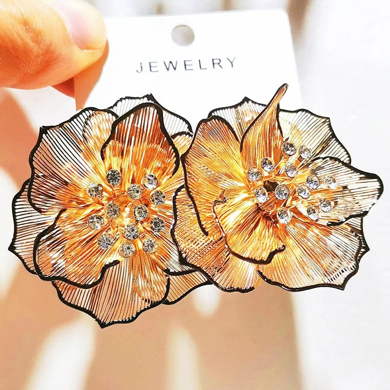 KAIMEI 2025 New Arrival Fashion Jewelry New Summer Filigree 18K Gold Plated Floral Earrings Red Rhinestone Black Flower Earrings