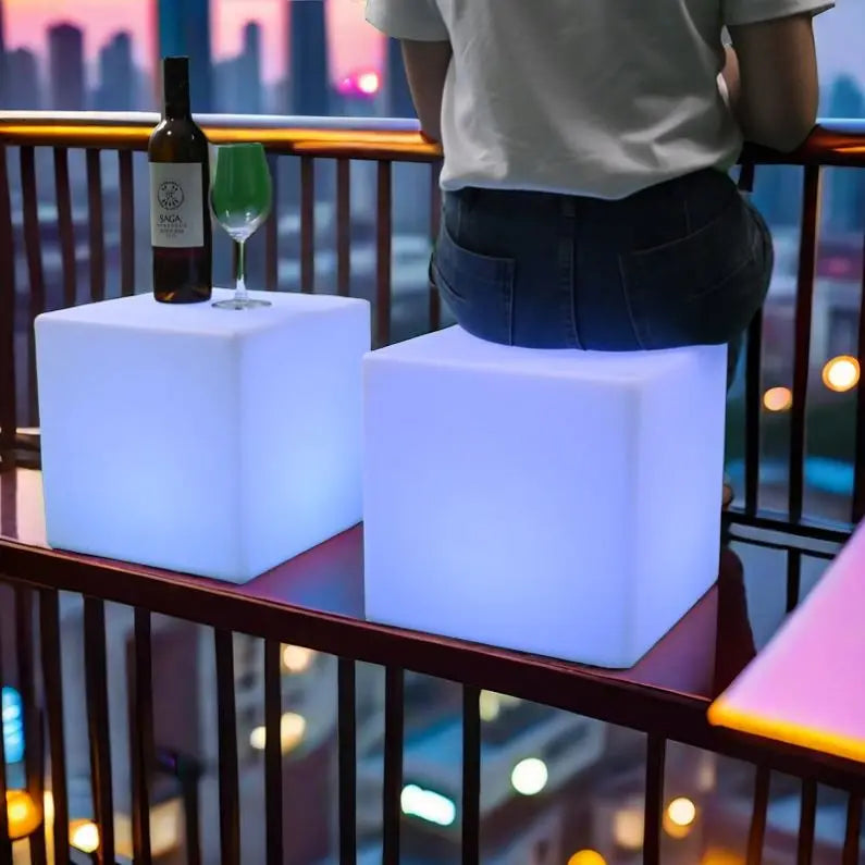 Modern Rechargeable LED Cube Chair & Table Set Plastic Bar Dining Outdoor Hotel Hall Furniture