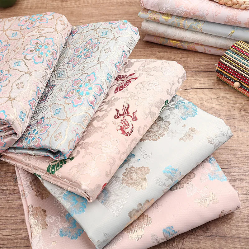 2025 Hot Sale Eco-Friendly 100% Polyester 150cm Width Heavyweight Metallic Jacquard Brocade Coat Fabric Good Drapery for Boys