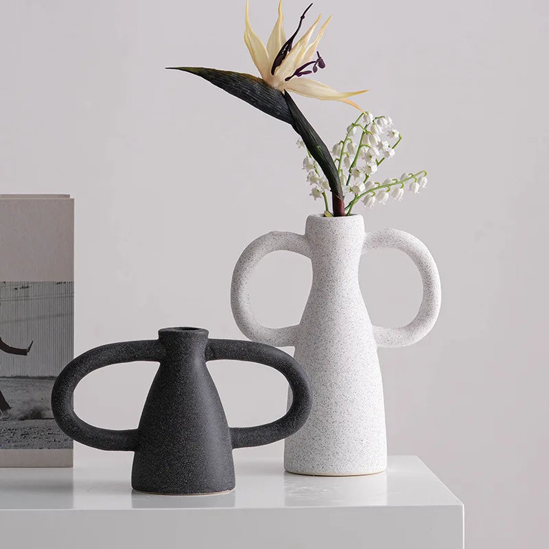 Nordic Frosted White Minimalist Ceramic Tabletop Vase Dried Flower Arrangement for Living Room Foyer Decoration Floral Ware