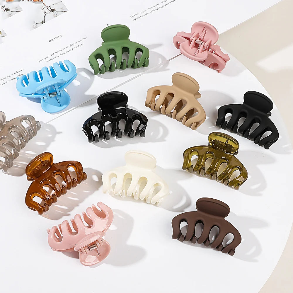 2024 Spring Woman Frosted Cute Korean Style Plastic Hair Claws Simple Fashion 6cm Shark Clips Hair Headdress for Female