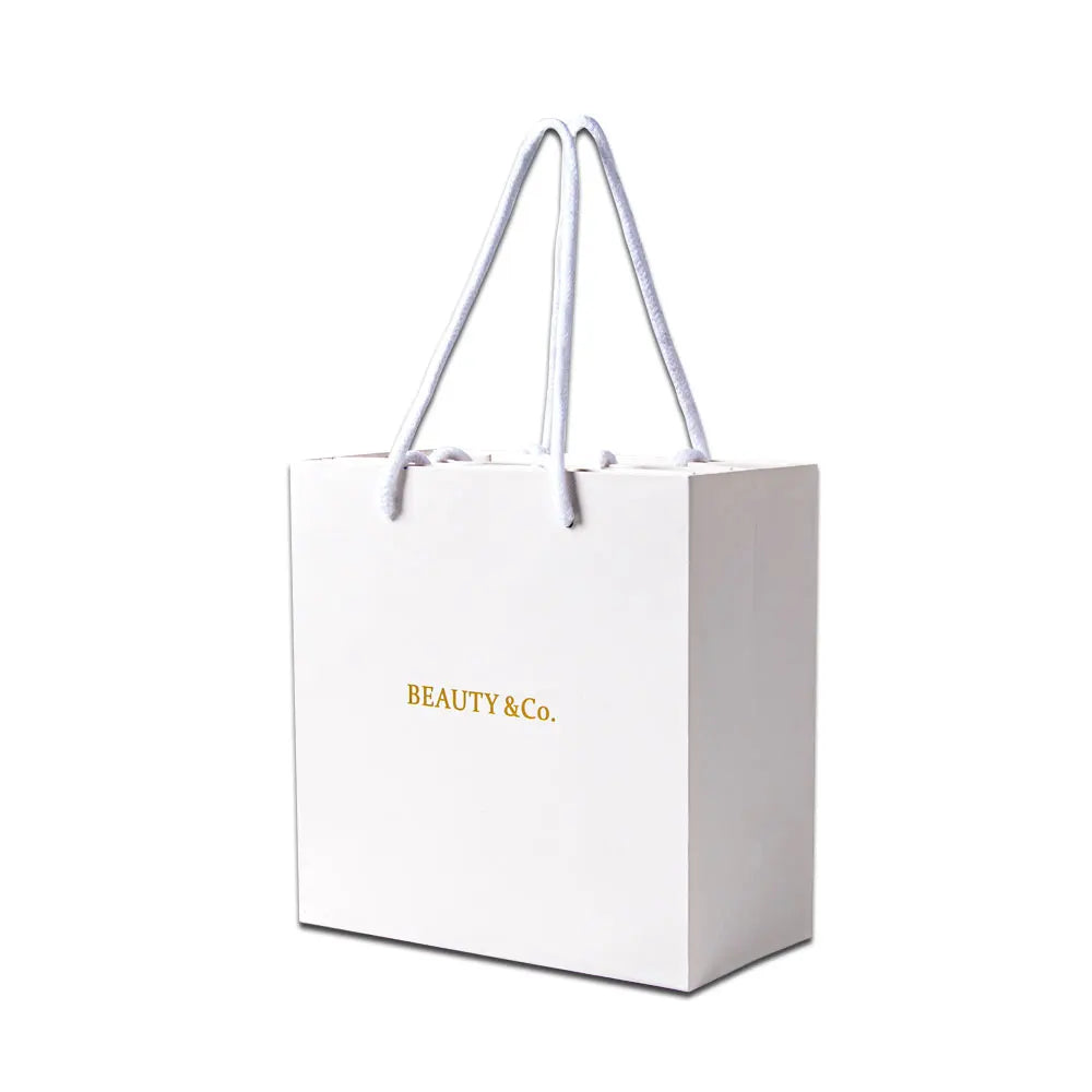 Wholesale High-End Recyclable Paper Gift Bags Custom Logo Black White Craft Design Luxury Handbag Ribbon Photo Frame Candle