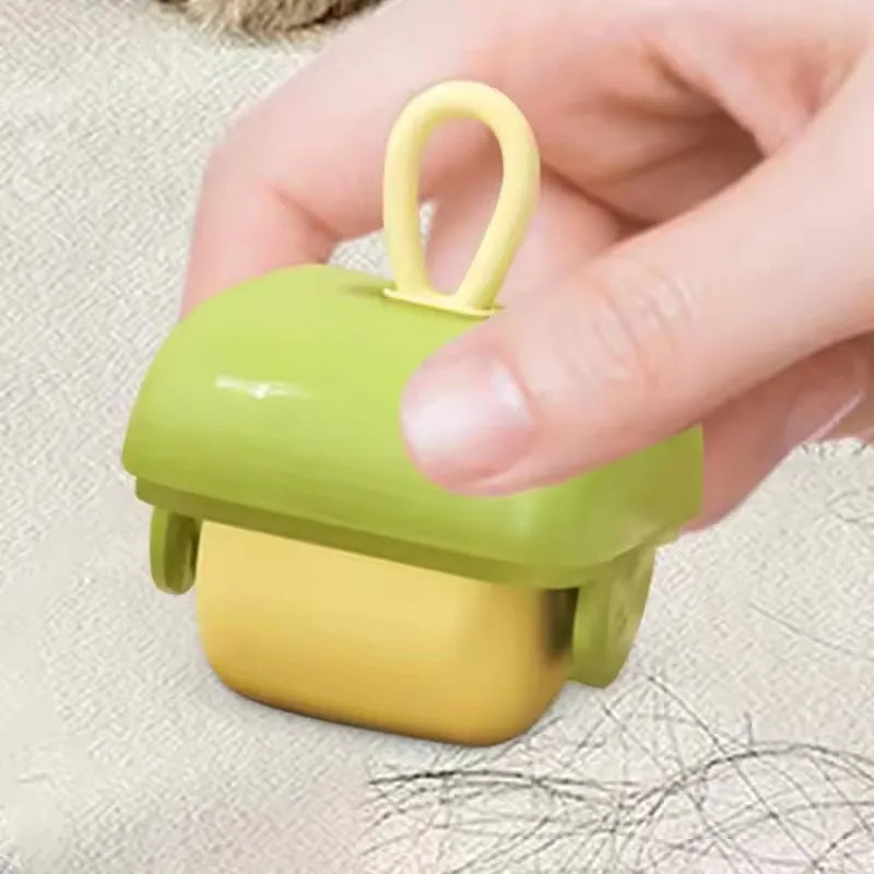 Portable Reusable Eco-Friendly Durable Plastic Lint Roller Ball Washable Sticky Hair Pet Hair Remover for Home Use Effective