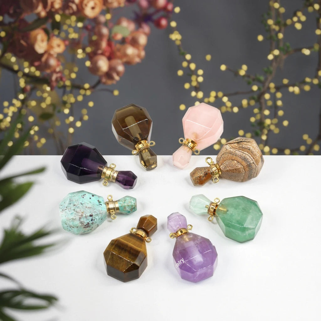 HY Multi-Cut Gem Crystal Pendant Necklace Small Essential Oil and Perfume Bottle Fashion Jewelry with Engraving Decor Gift