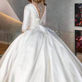 Luxury Ball Gown Wedding Dresses Long Sleeve Crystals Beaded Long Sleeve Satin Puffy Bridal Dresses Vestidos De Noiva