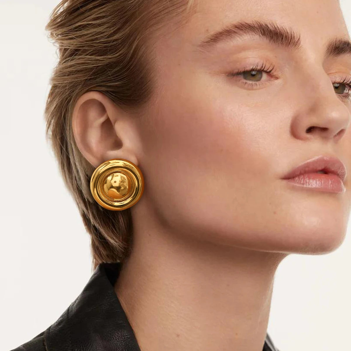 J&D 18k Gold Stainless Steel Two-Tone Textured Round Stud Earrings Minimalist Jewelry with Ribbed Design