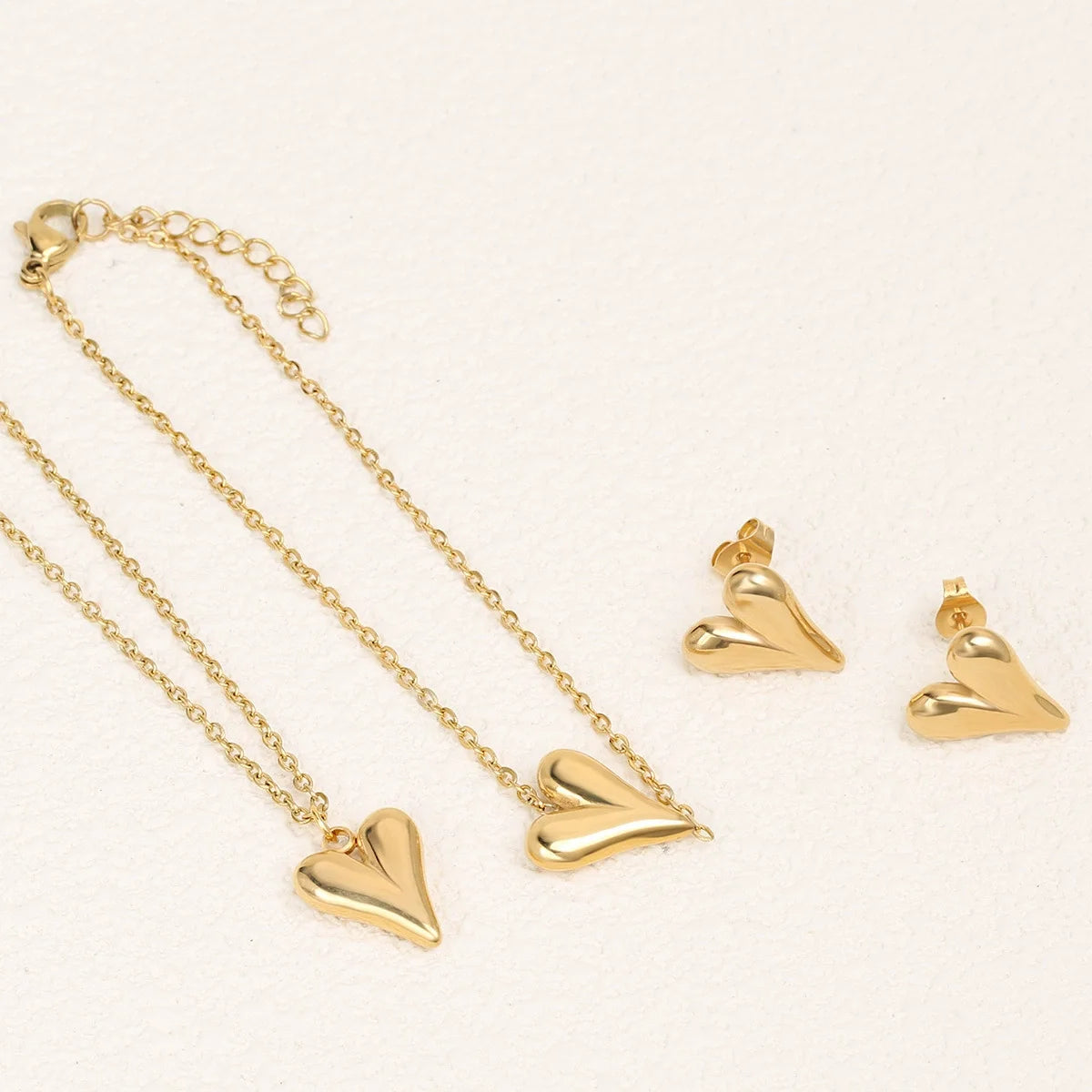 Simple18k Pvd Gold Plated Stainless Steel love Heart-shaped High-end Design Necklace Bracelet Earrings Three-piece Set for Women