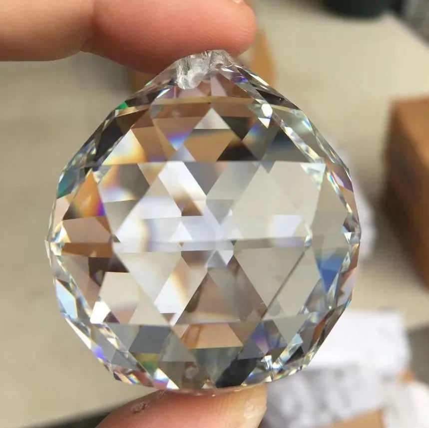 Brilliant K9 Crystal Ball Sun Catcher 30mm Polished Rainbow Maker with Feng Shui Style for Love-Themed Gifts and Souvenirs