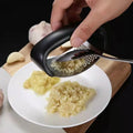 Hot Sale Garlic Press Rocker Stainless Steel Mincer Garlic Crusher New Innovative Garlic Chopper