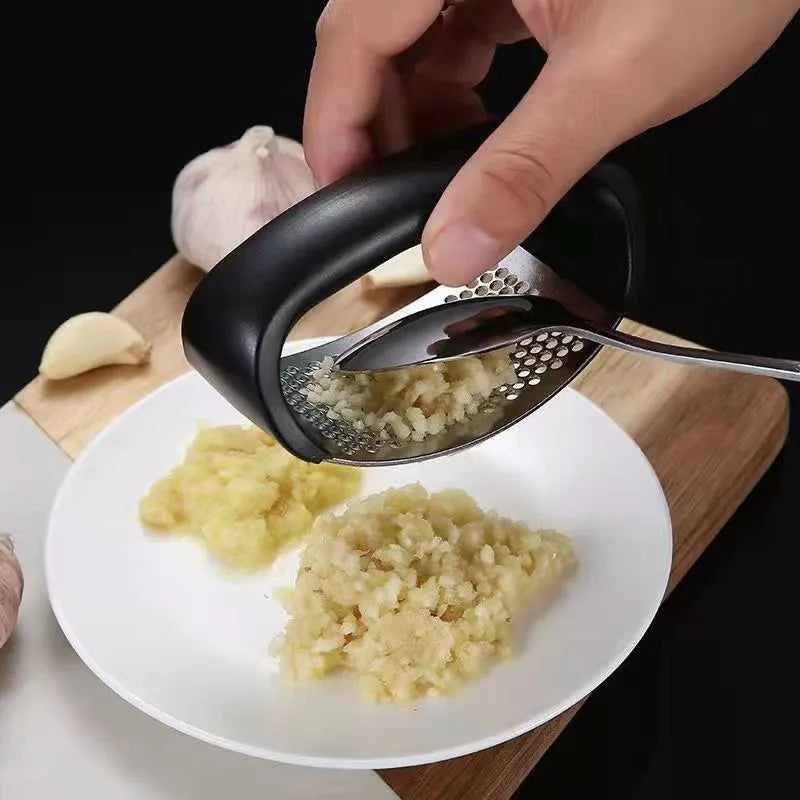 Hot Sale Garlic Press Rocker Stainless Steel Mincer Garlic Crusher New Innovative Garlic Chopper