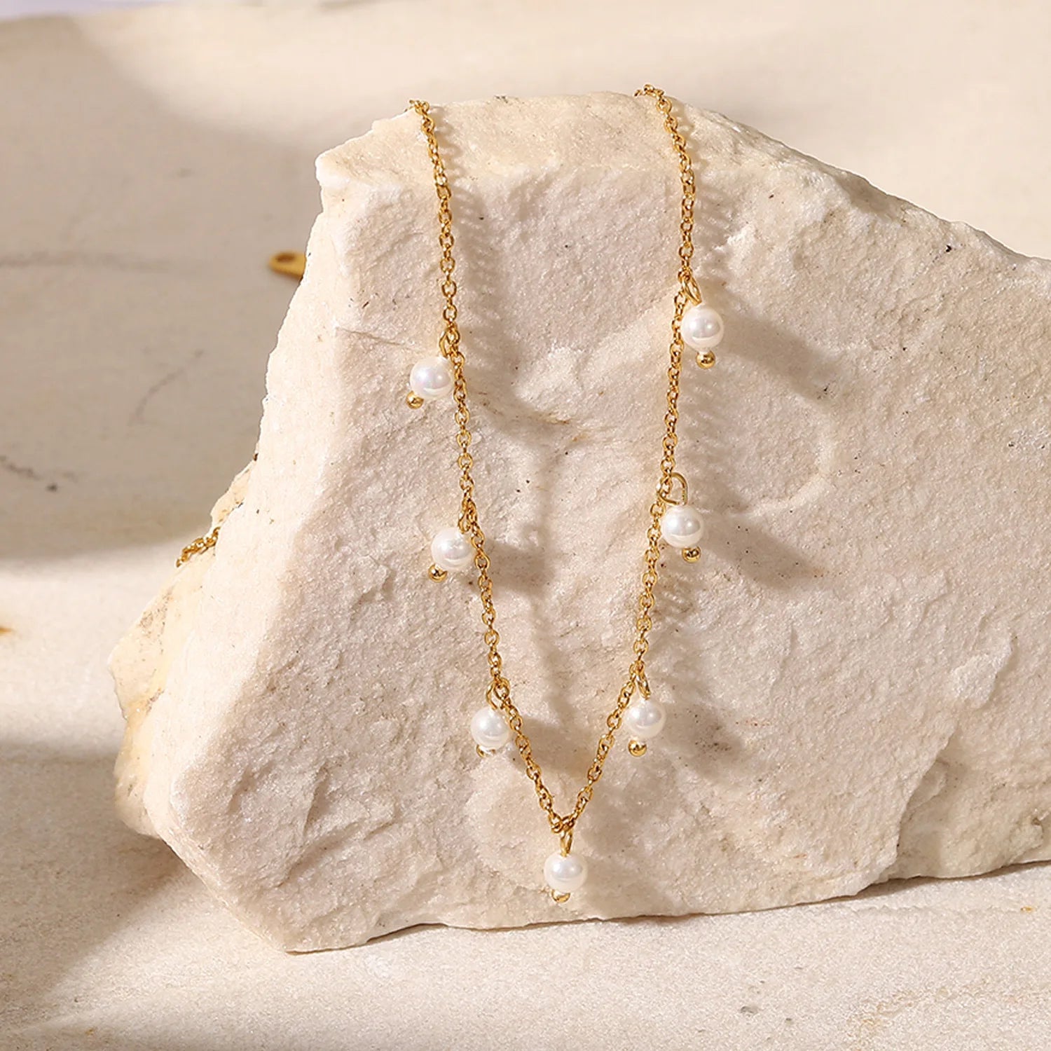 Waterproof Tassel Choker Imitation Pearl Pendant Necklace 18K Gold PVD Plated Stainless Steel Pearl Collarbone Chain Jewelry