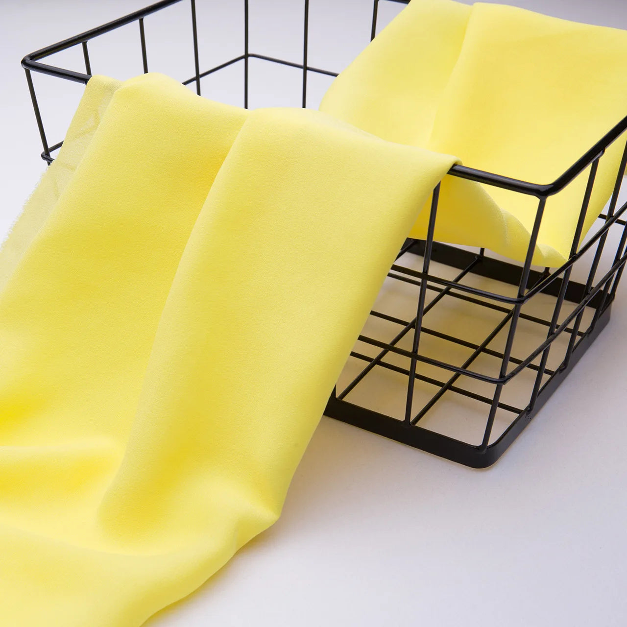 High density 110gsm 100% polyester korean chiffon fabric for summer dress