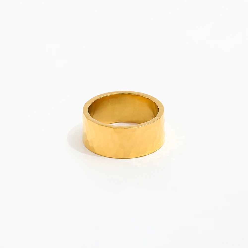 High End 18K Plain Gold Irregular Hammered Band Rings Stainless Steel Trendy Simple Gold Plated Jewelry MegaBDM