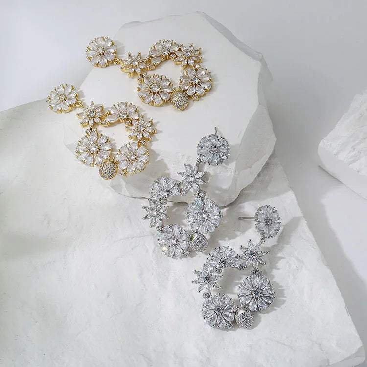EC1870  Luxury Chunky Boho Holiday Jewelry Bling Crystal Ear Jewelry 18k Gold Cubic Zirconia CZ Daisy Flower Stud Earrings